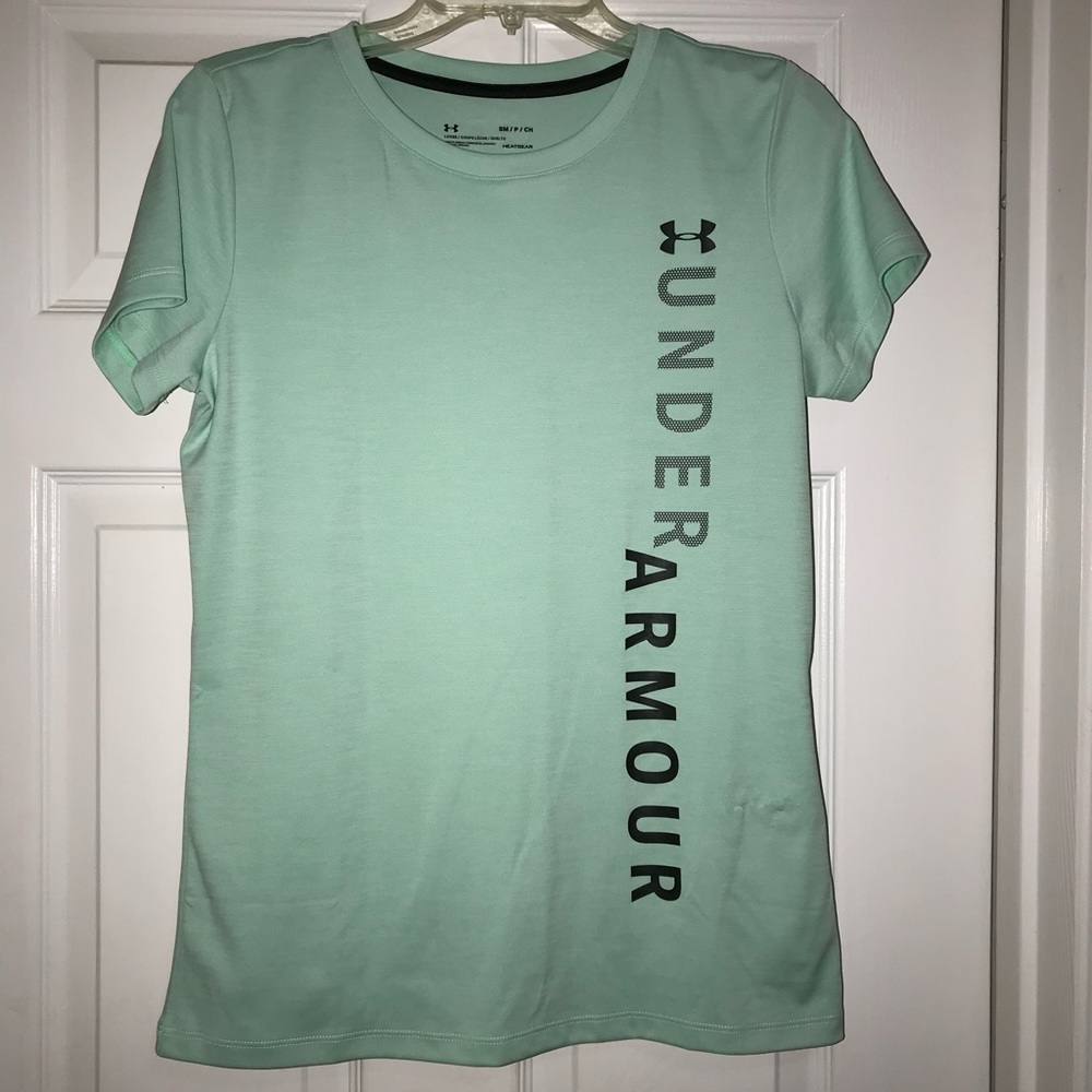 UNDER ARMOUR women’s mint green t-shirt
